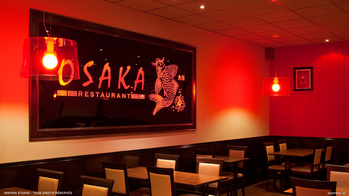 Travail conceptuel et réalisation/fabrication de deux panneaux lumineux grand format destinés au Restaurant japonais Osaka situé à Mérignac.…