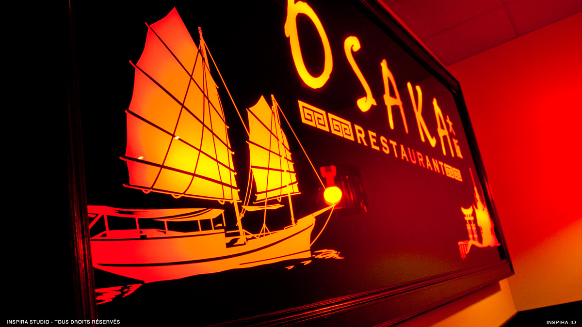 Panneaux lumineux grand format représentant un bateau Japonais pour restaurant